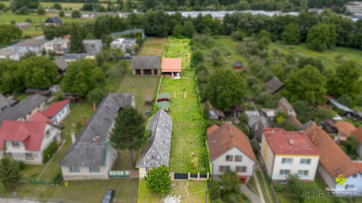 KRÁSNY POZEMOK SO STARŠÍM RODINNÝM DOMOM - POLUVSIE - 10