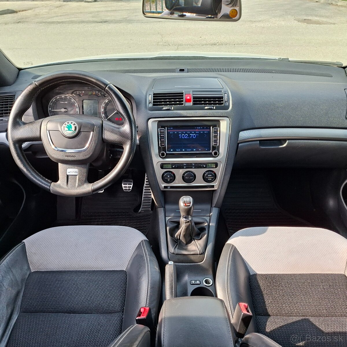 Škoda Octavia Combi 2.0 TDI Elegance facelift " RS " - 10