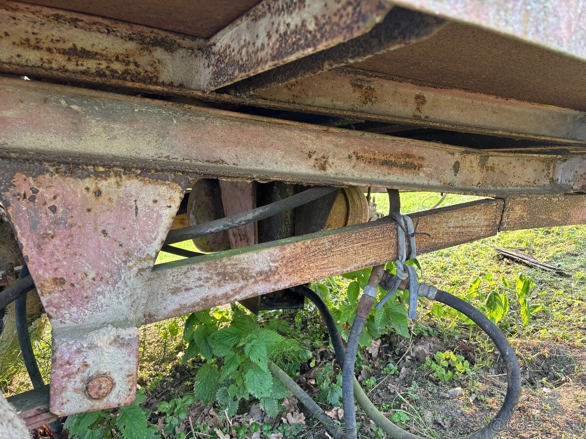 Predám obojstranne vyklápaciu vlečku za traktor - 10