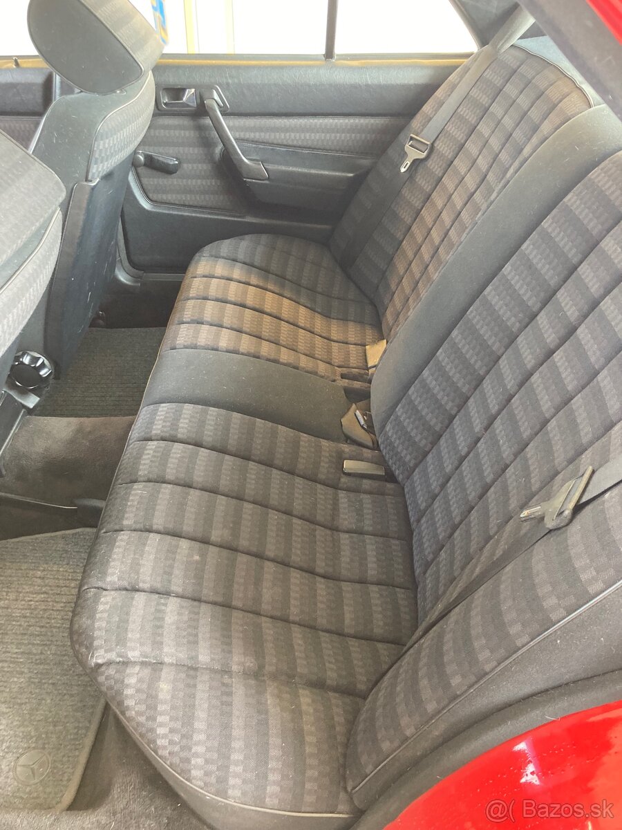 Mercedes 190e 2.6 manual - 10