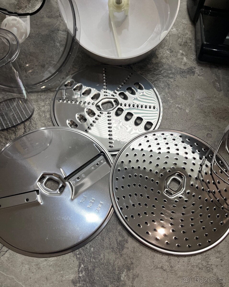 Bosch MUM 48A1/08 kuchynský robot - 10