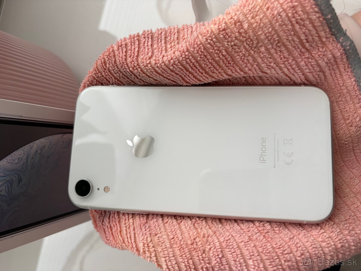 iPhone XR 64GB biely - 10