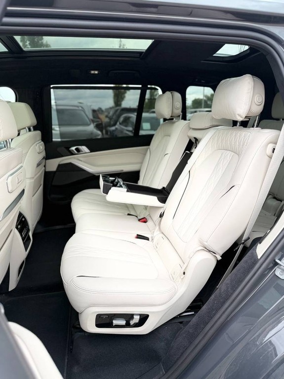 BMW X7 xDrive 40d M Sport / PANO / 7 MIEST - 10