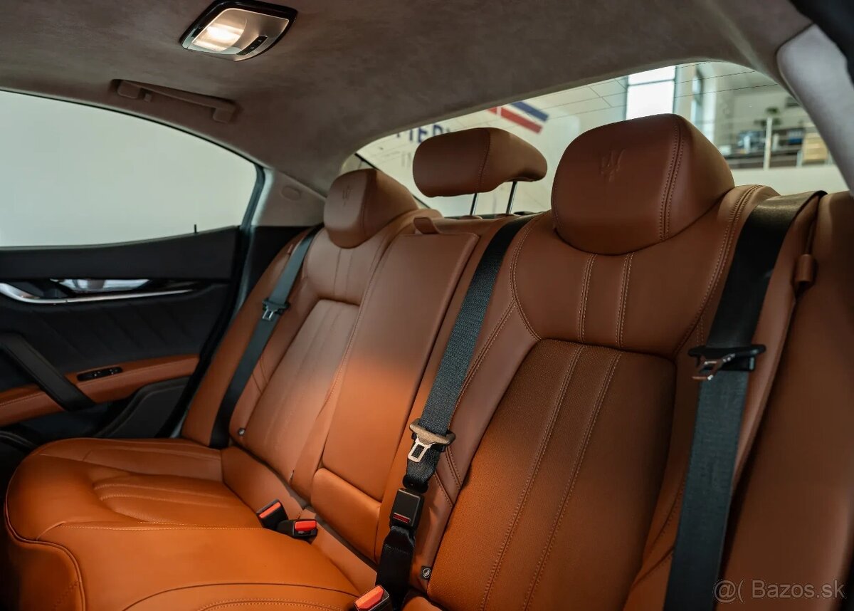 Maserati Ghibli Modena S Q4 - 10
