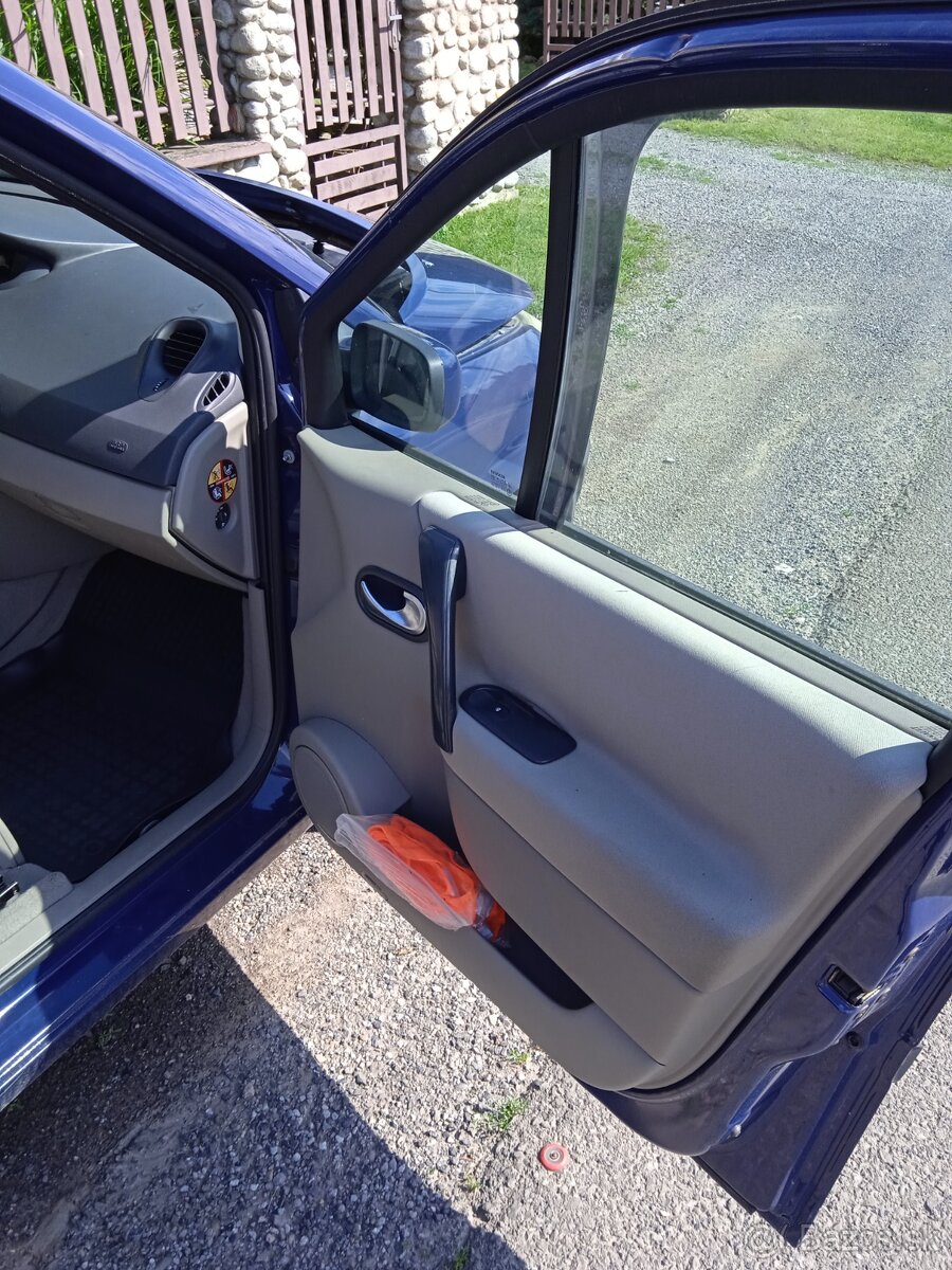 Renault Grand Scénic 2 - 10