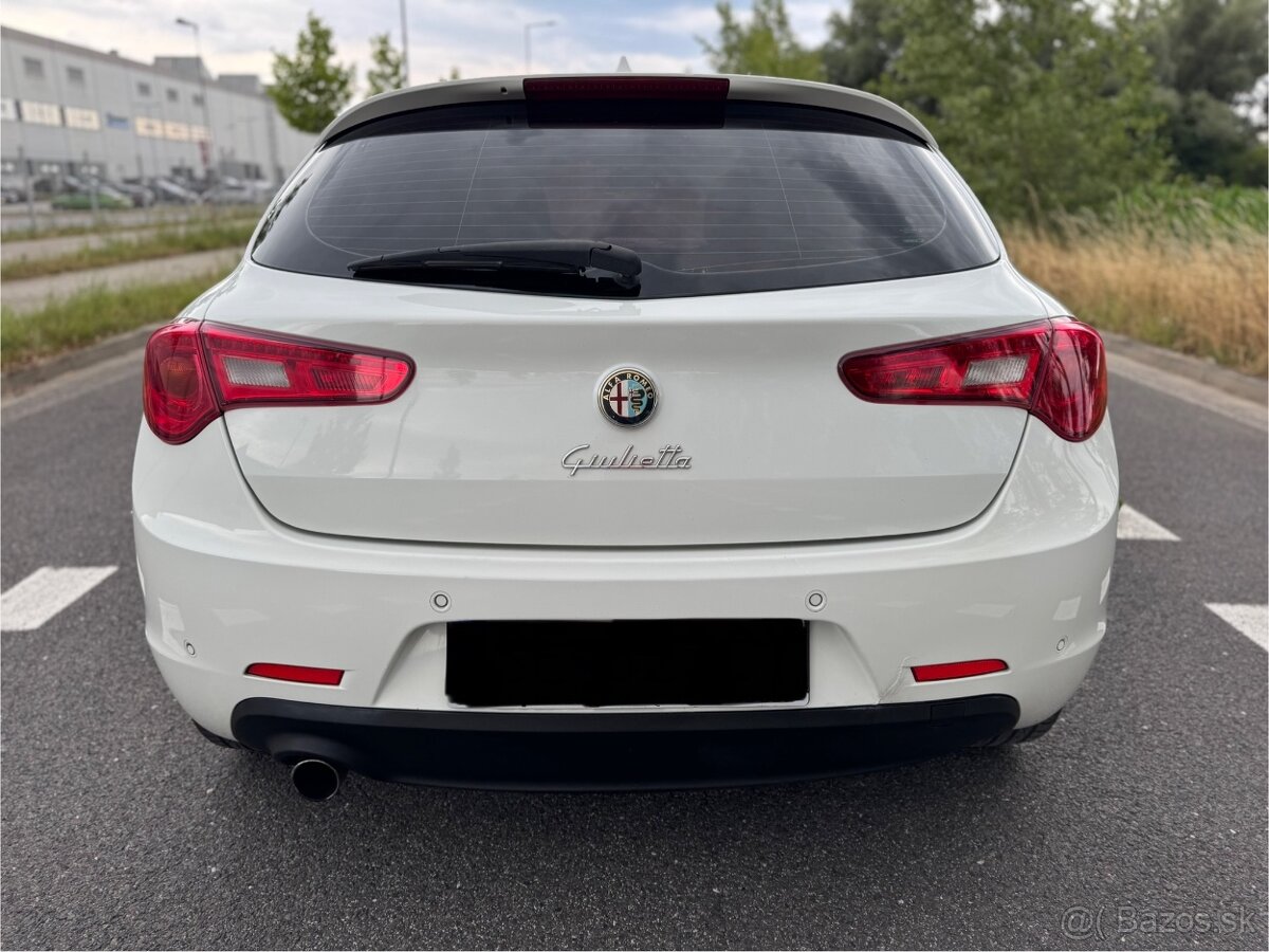 Alfa Romeo Giulietta 1.6 multijet Nová STK - 10