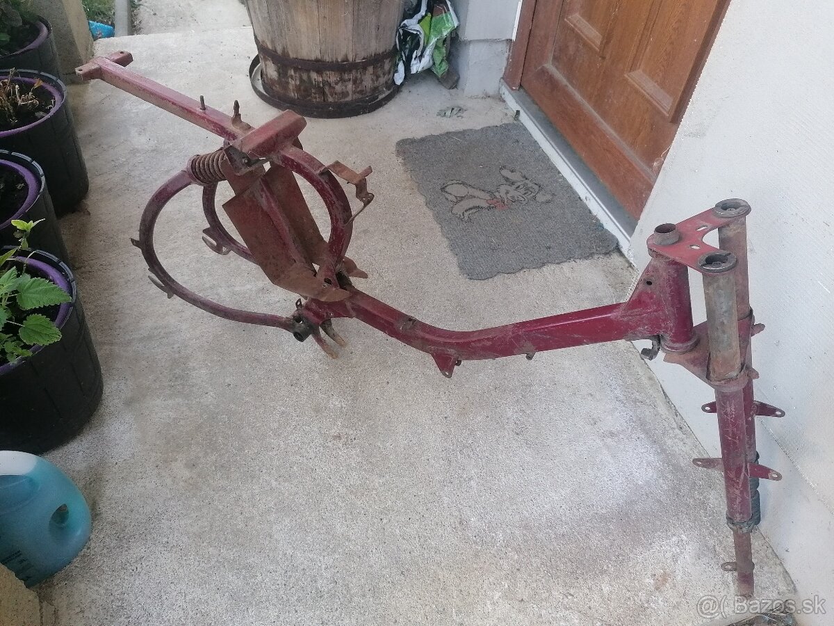 Predám rám s vidlicami na Jawa 555 pionier - 10