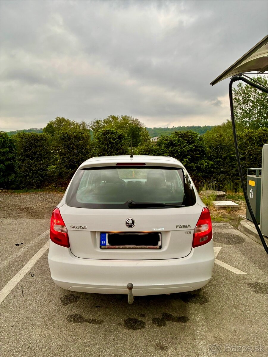 Škoda Fabia 2 - 10