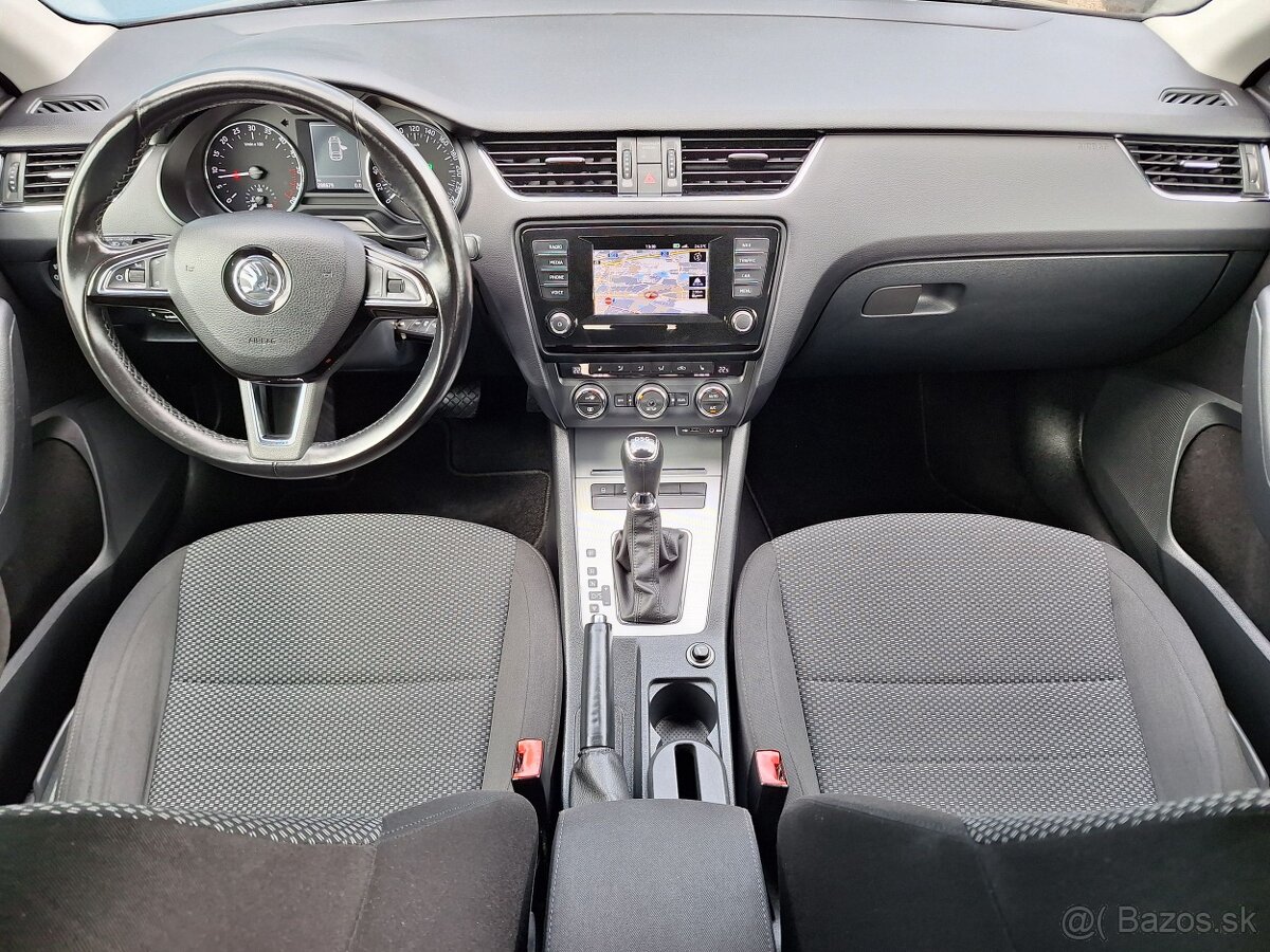 Škoda Octavia Combi 2.0TDi DSG - 10