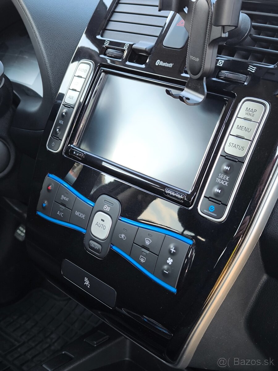 predám Nissan Leaf 30KWH 2017 + tep. čerpadlo - 10