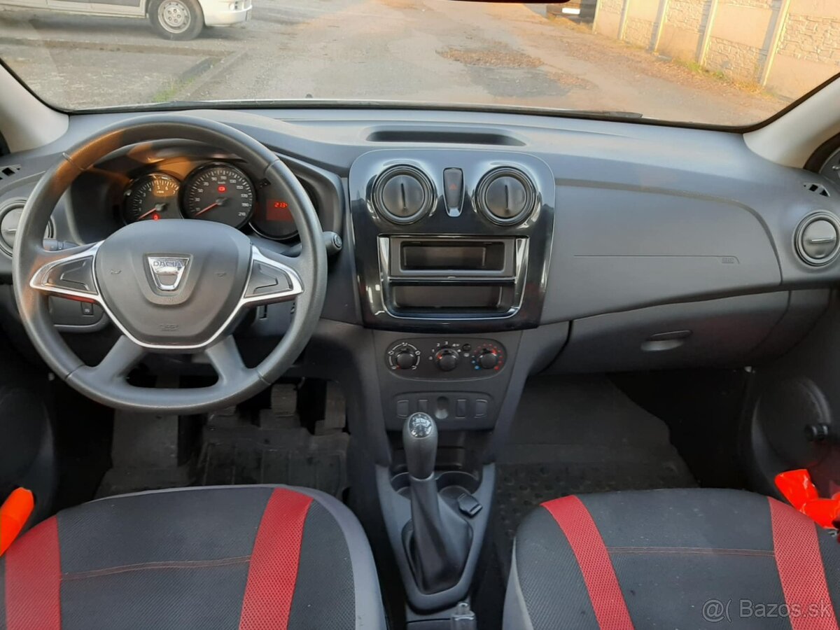 Dacia sandero - 10