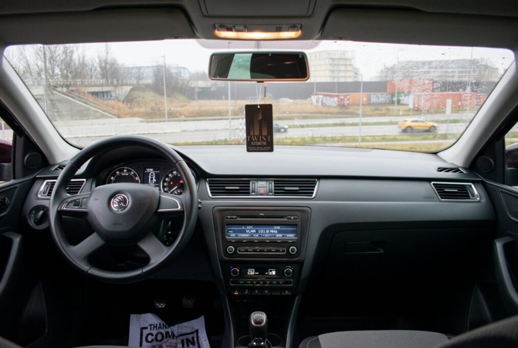 Škoda Rapid 1.2 TSI 77kw M6 - 10