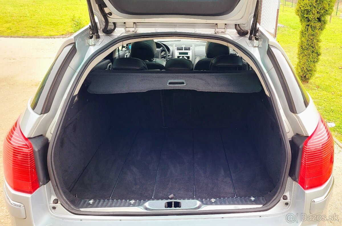 Peugeot 407 SW, 2-liter HDi - 10