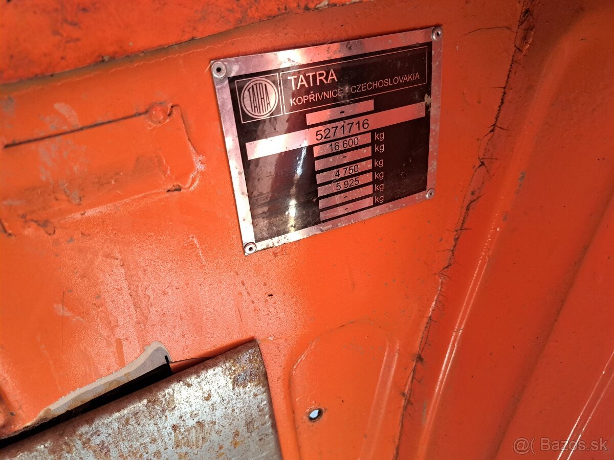 Tatra 148 AD 070 - 10