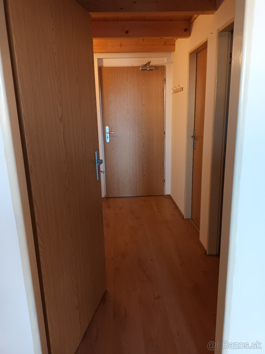 Prenájom 2 - izbového mezonetového bytu Bytčická ulica - 10