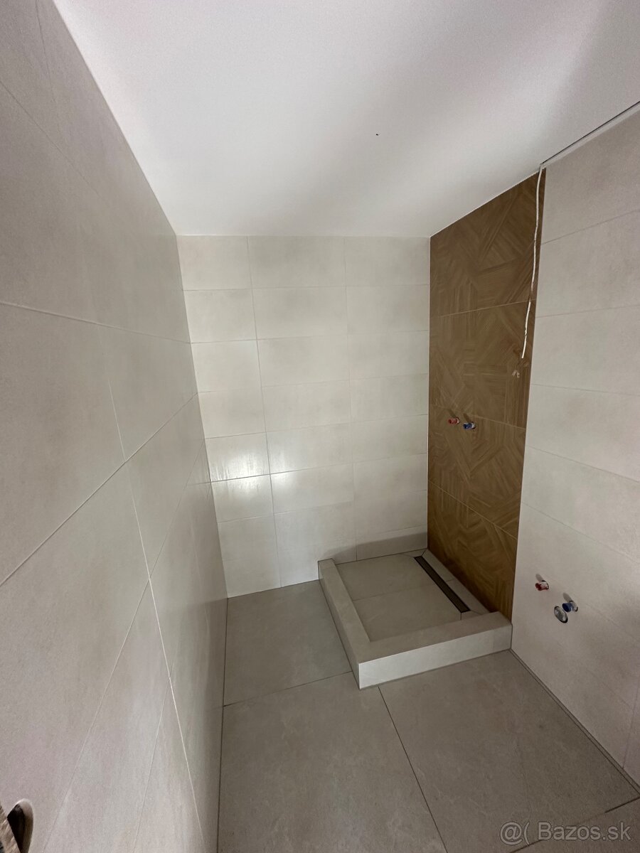 Stavebné práce a obkladačské práce - 10