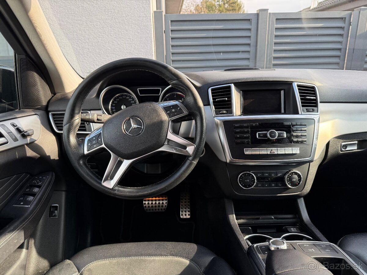 Mercedes-Benz ML 350 BLUETEC 4MATIC - 10