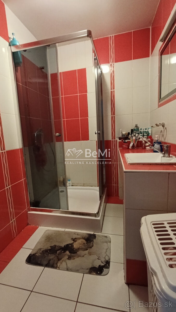 Rodinný dom v obci Slavošovce- NA PREDAJ - 77000,-Eur - 10