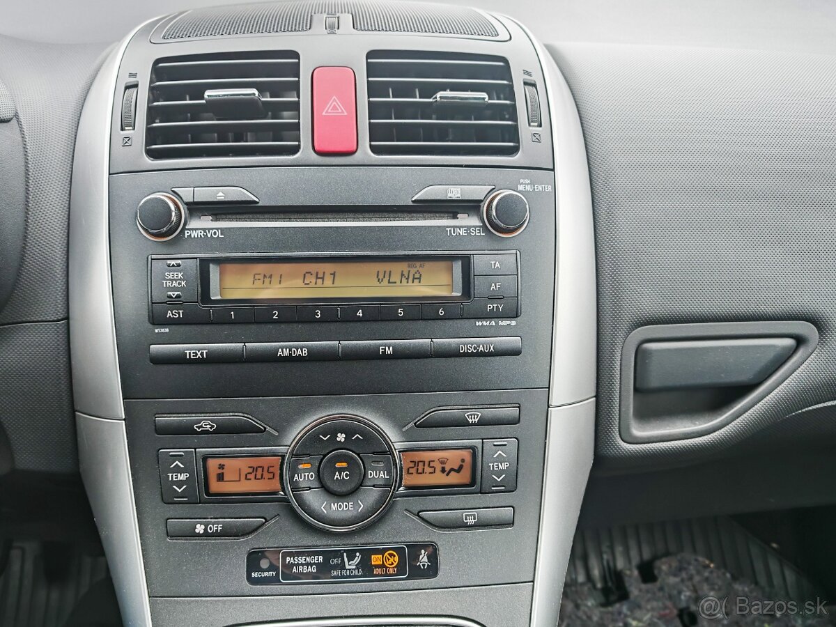 Toyota Auris 1.6 - 112.610km - 10