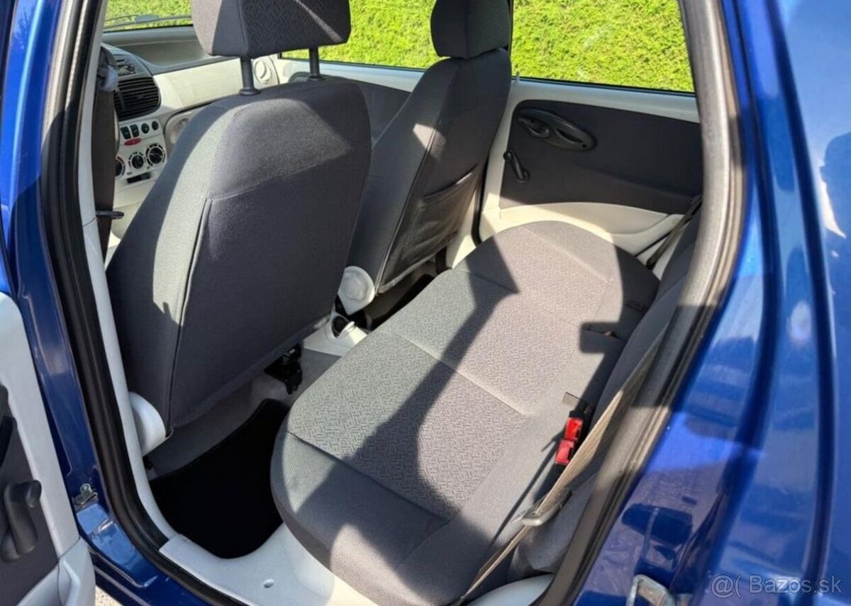 Fiat Punto 1,2 i Nová STK benzín manuál 44 kw - 10