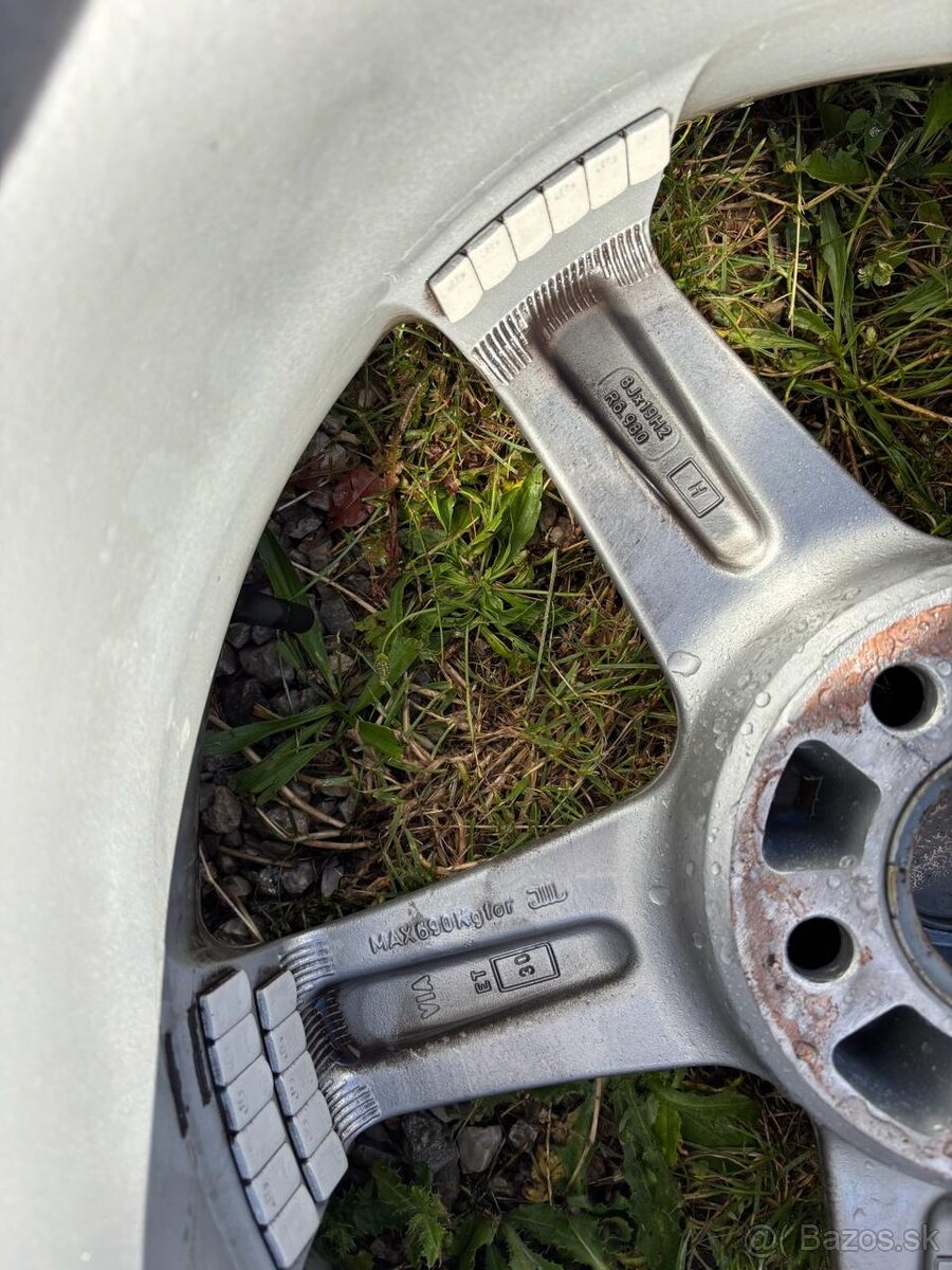 Kolesá RADIUS 5x114,3 r19 8J ET30 + letné pneu - 10