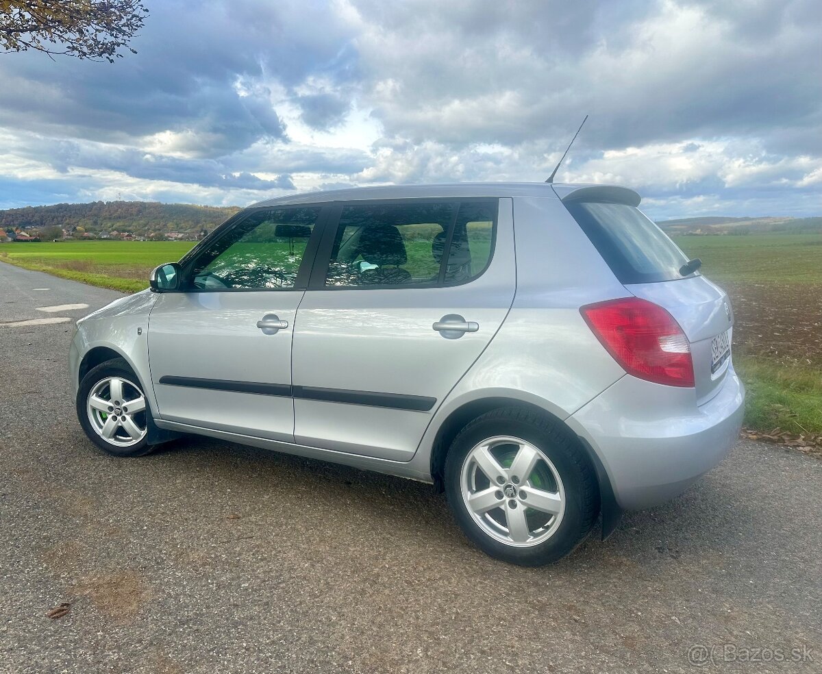 Škoda Fabia - 10