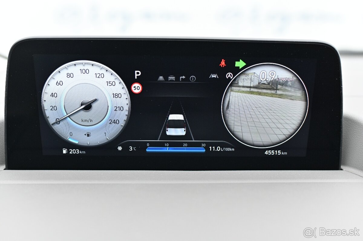 Hyundai Staria 2.2 Luxury - 10