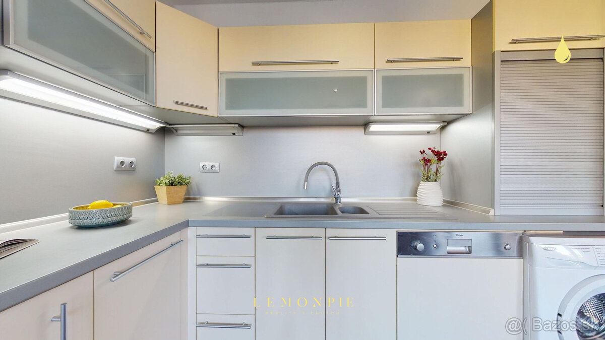 NA PREDAJ PRIESTRANNÝ 3-IZBOVÝ BYT S LODŽIOU V RUŽINOVE - 10