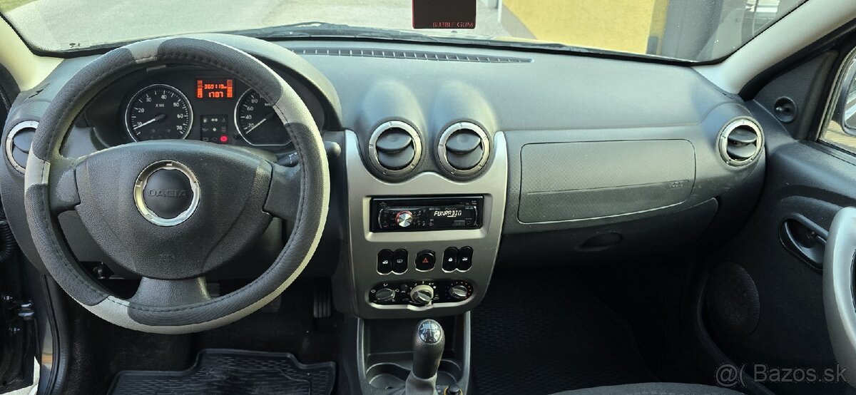 Dacia Sandero Stepway 1,6MPi M2010 - 10