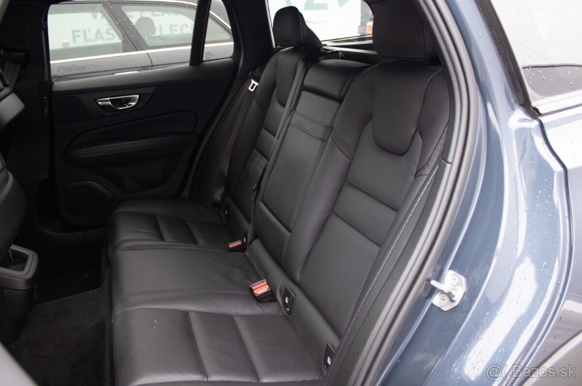 Volvo V60 Cross Country D4 AWD Pro AUTO. - 10