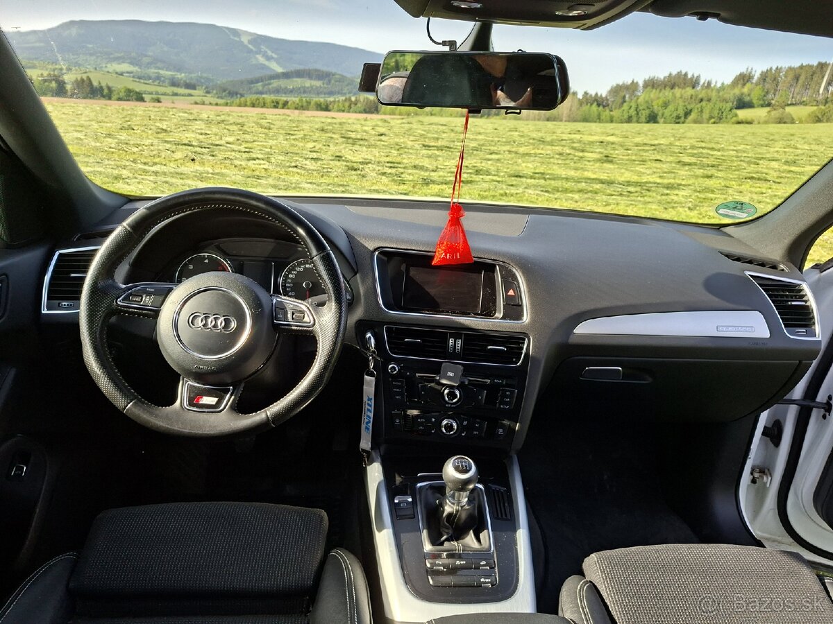 Audi Q5 2.0 tdi Quattro MANUÁL - 10