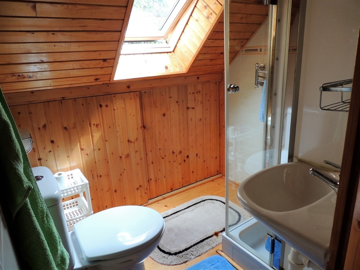 Rodinný dom Trstice, vhodný ako chalupa, pozemok 680 m2 - 10