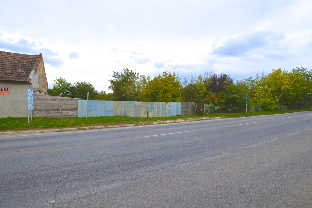 NA PREDAJ POZEMOK NA VÝSTAVBU RD, PODNIKANIE NOVÉ ZÁMKY - 10