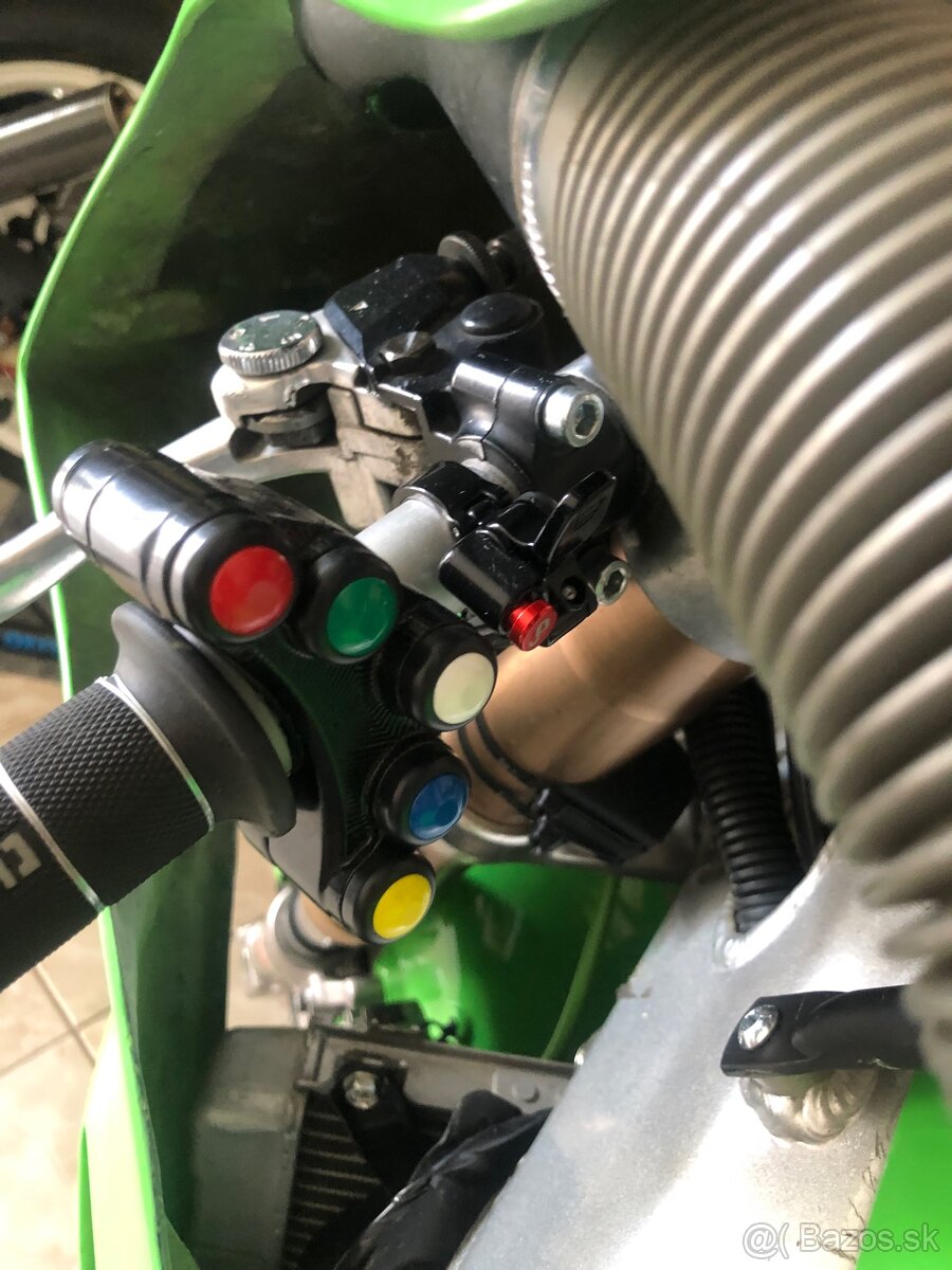 Kawasaki ZXR 400 - 10