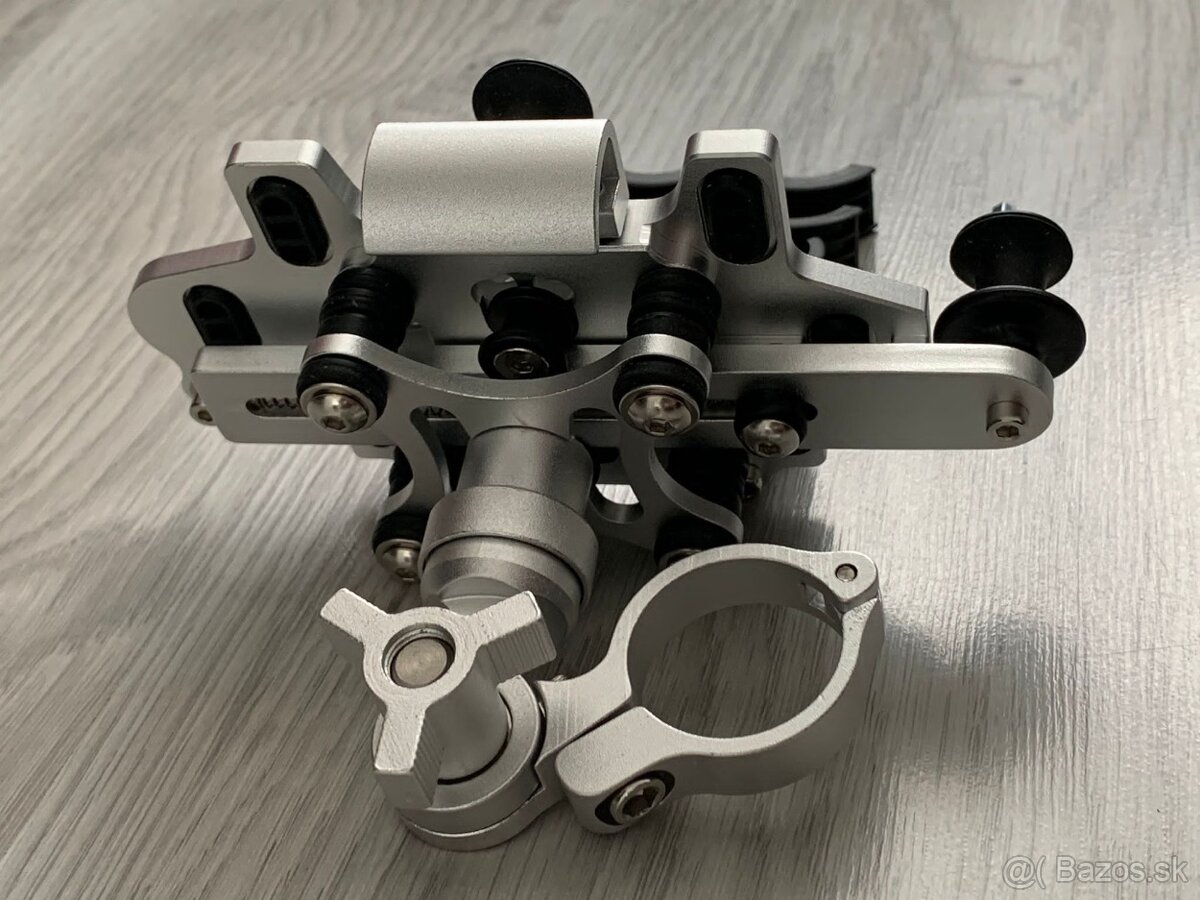 Antivybračný držiak na riaditka - 10