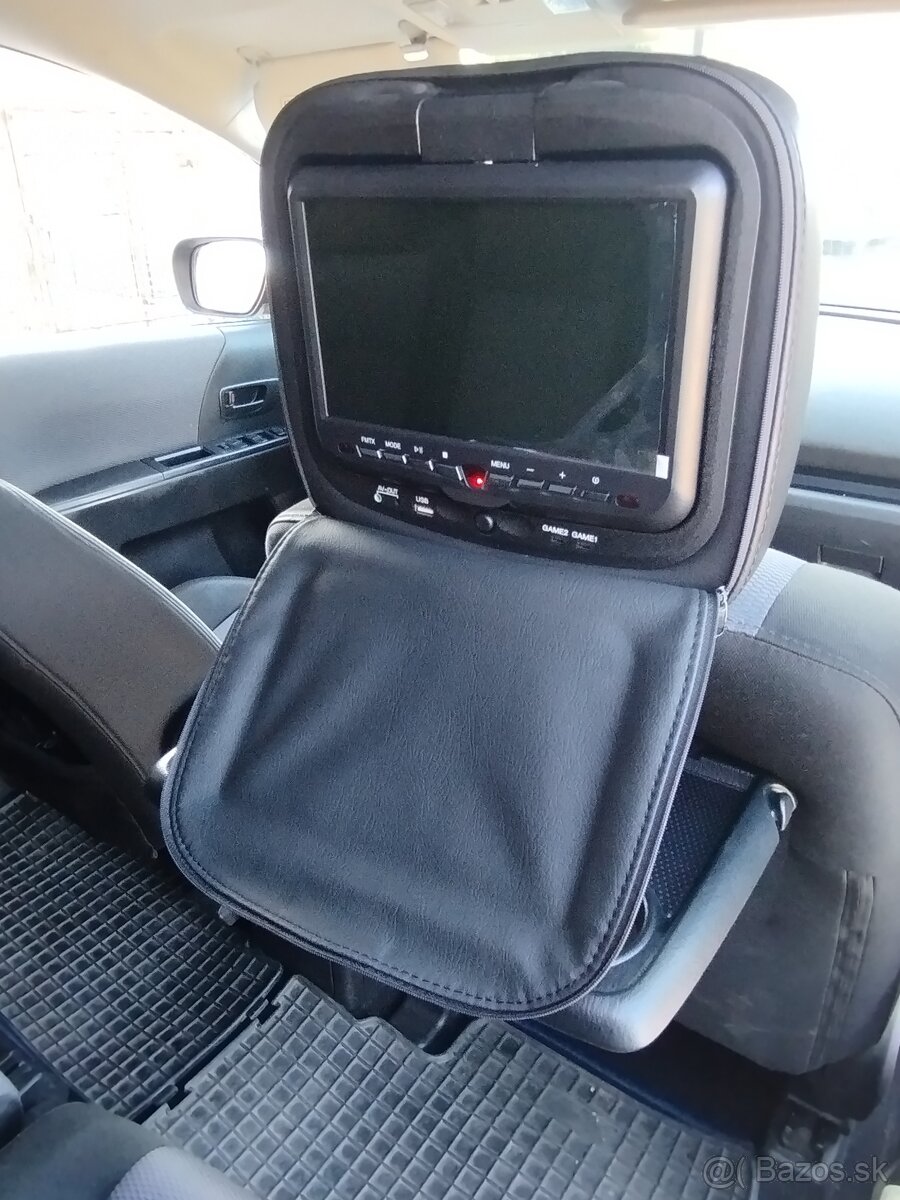 Mazda 5 1.8, 7 miest, ťažné - 10