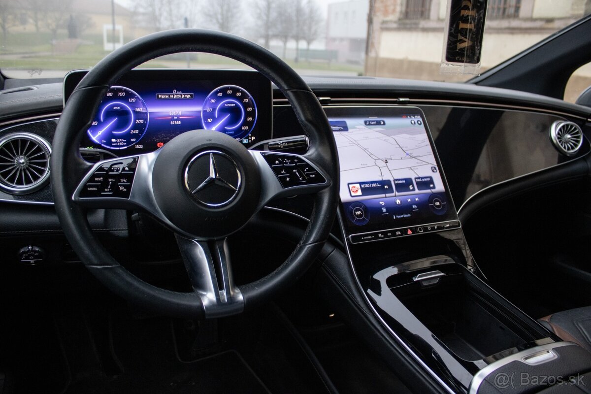 Mercedes-Benz EQE 350 - 10