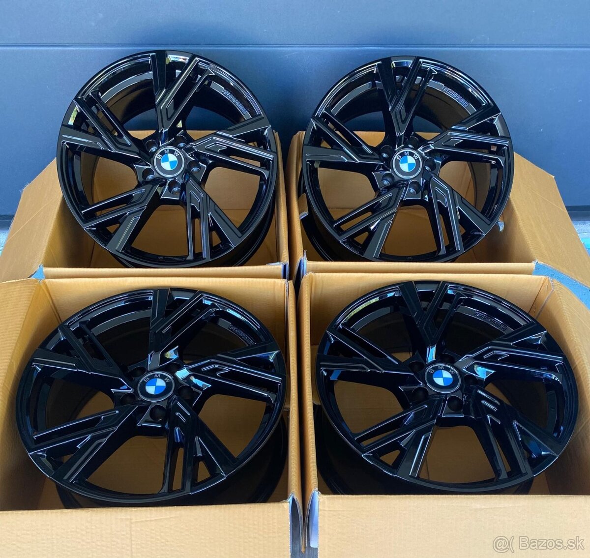 5x112 R18 MAM RS5 Black - 10