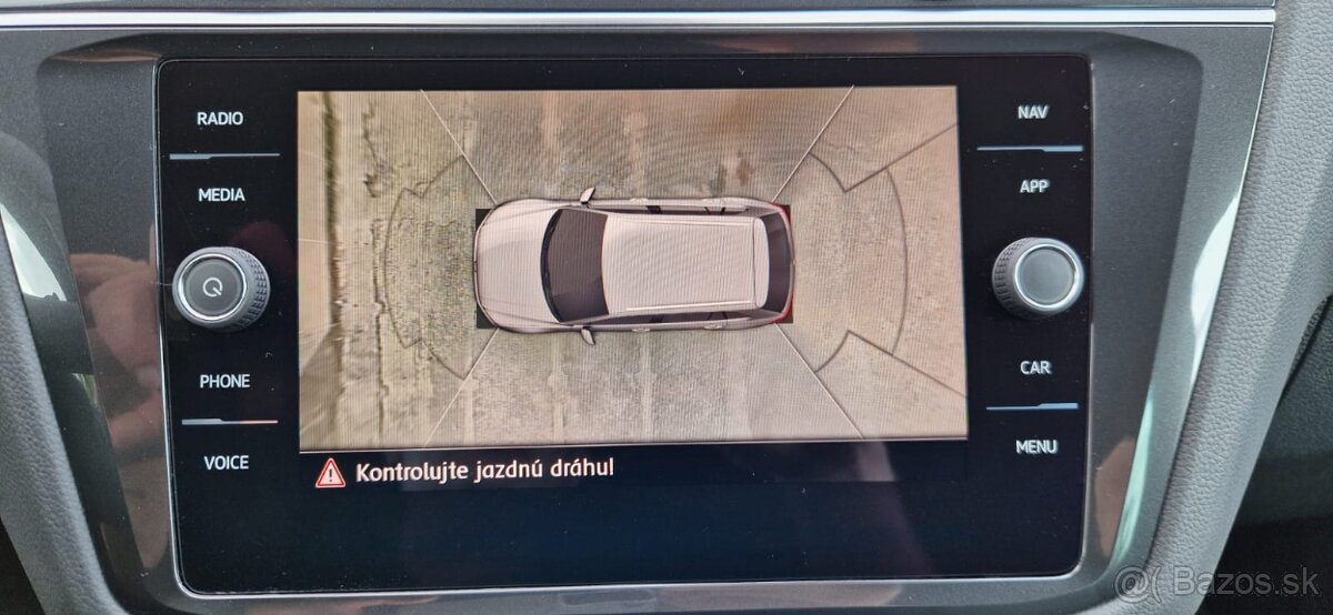 VW Tiguan 2.0 R-Line 4Motion - 10