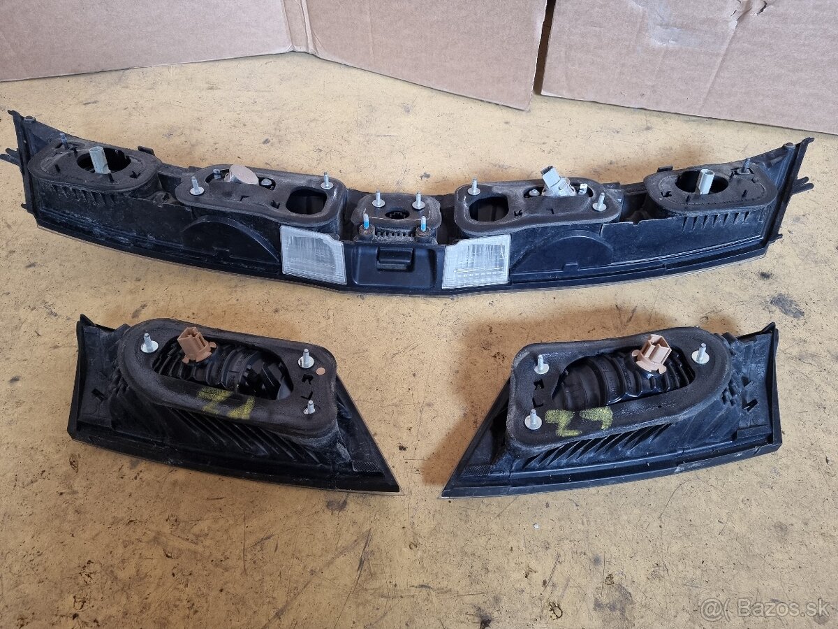 Honda Civic VIII UFO zadné svetlo - 10