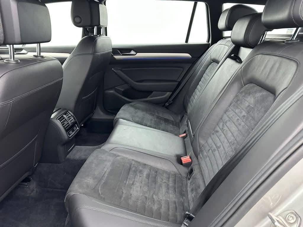 Passat Variant (Combi) GTE Elegance Full LED 160kW Virtual - 10