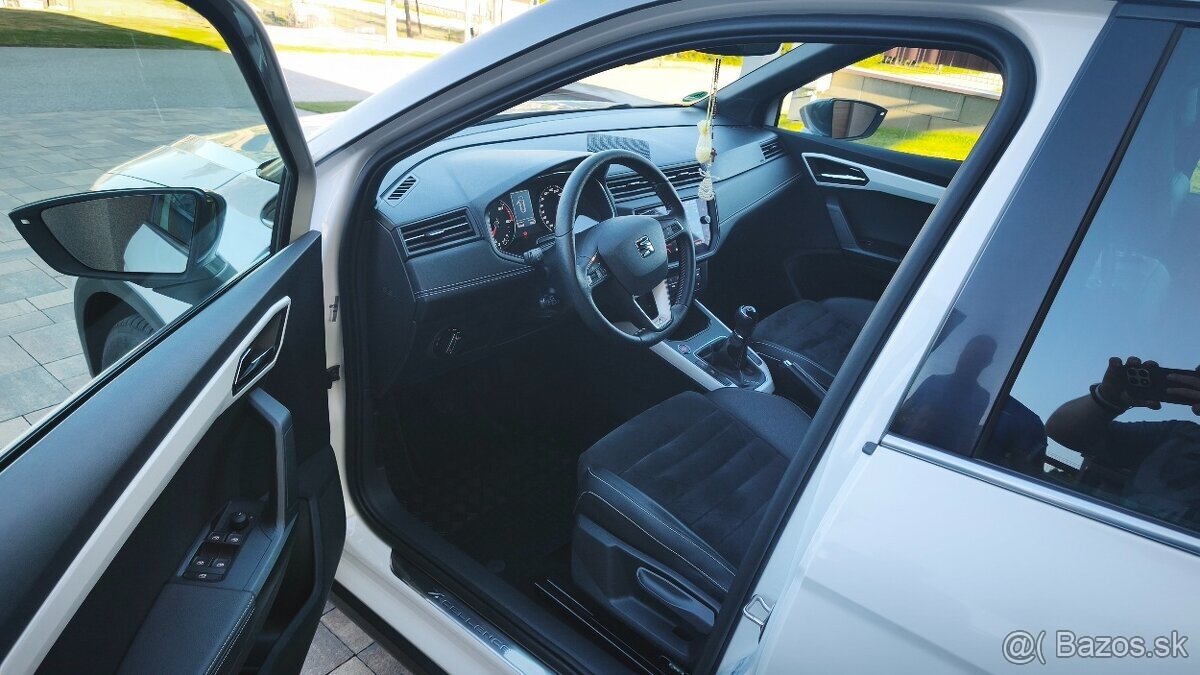 Seat Arona 1.6 TDi - 10