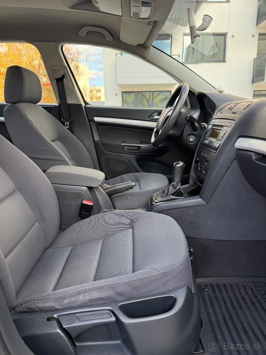 Škoda Octavia 1.6 MPI 75kw TOP STAV - TOP - 10