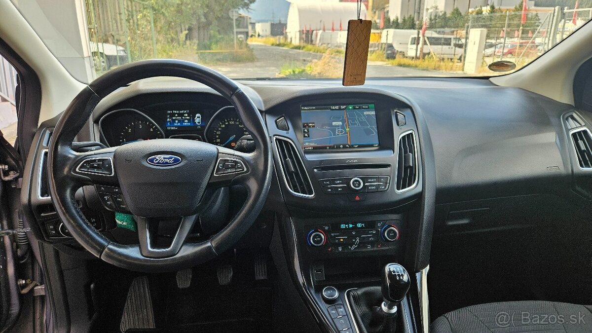 Ford Focus Kombi 2.0 TDCi Duratorq Titanium - 10