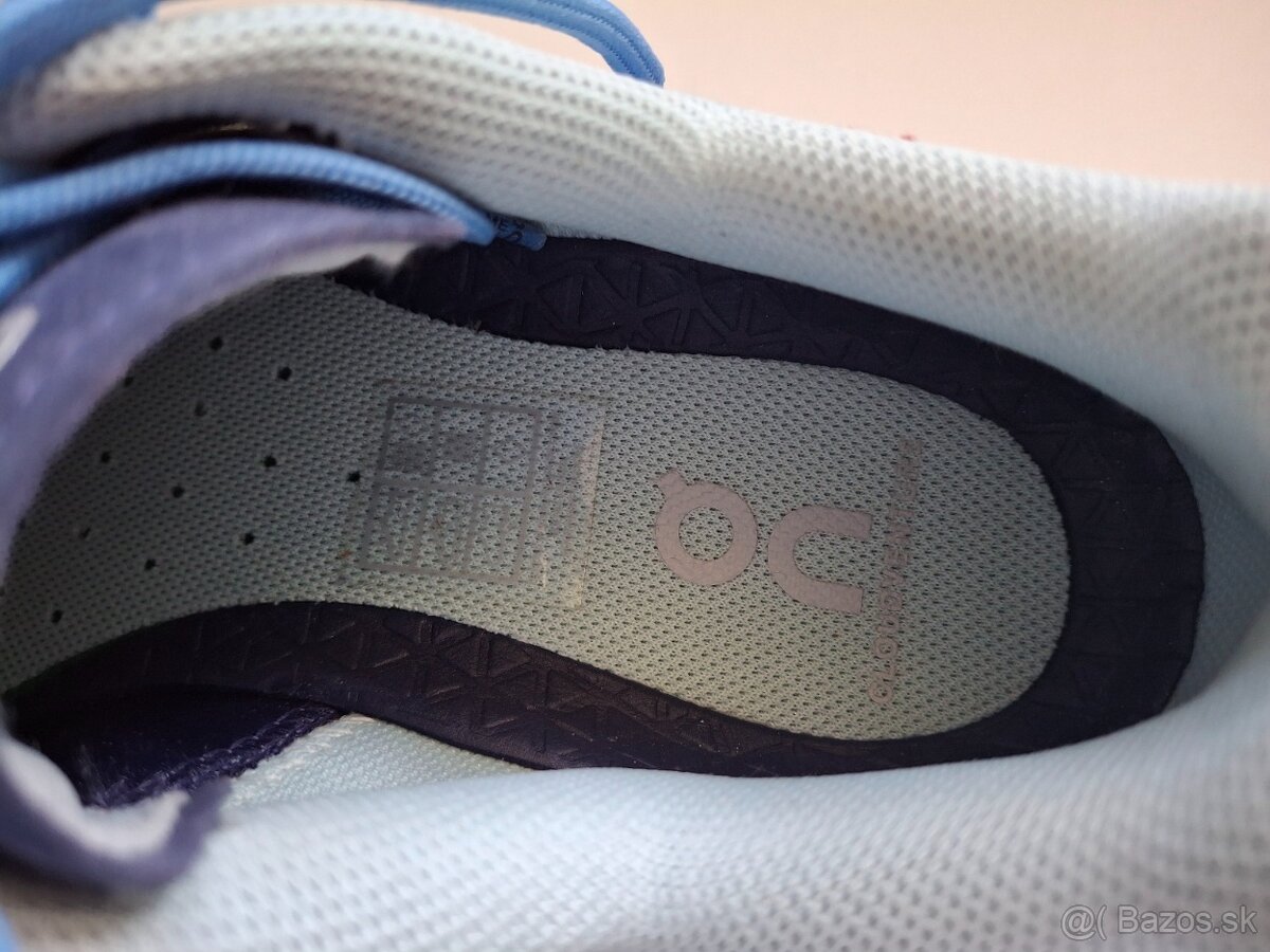 Damske bežecké On Cloudventure - 10