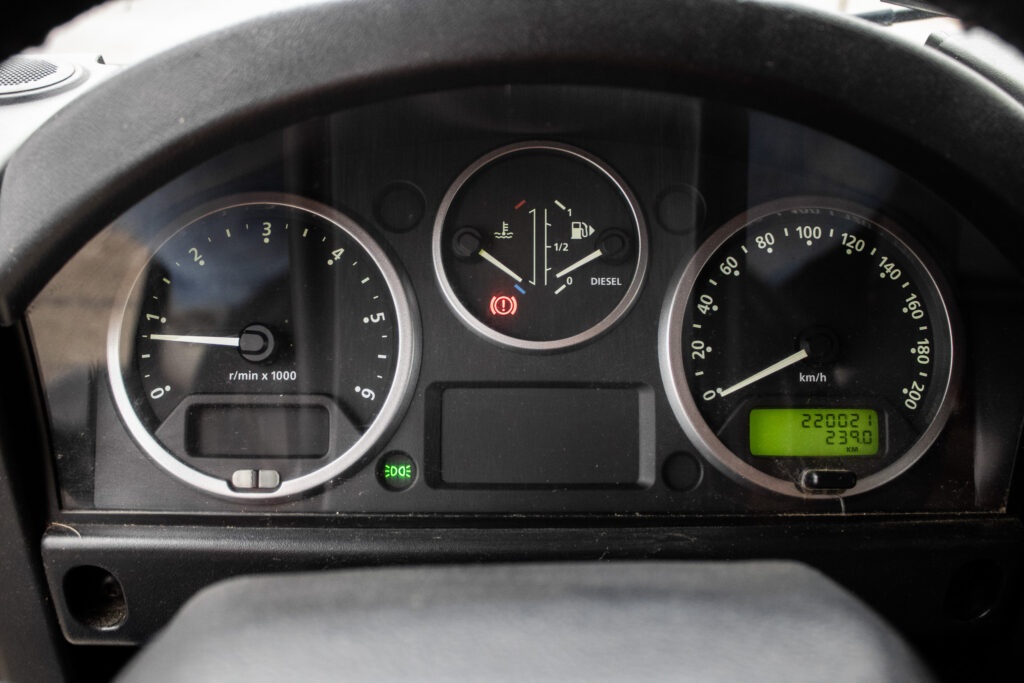 Land Rover Defender 110 SW, 90kW, (2007) - 10