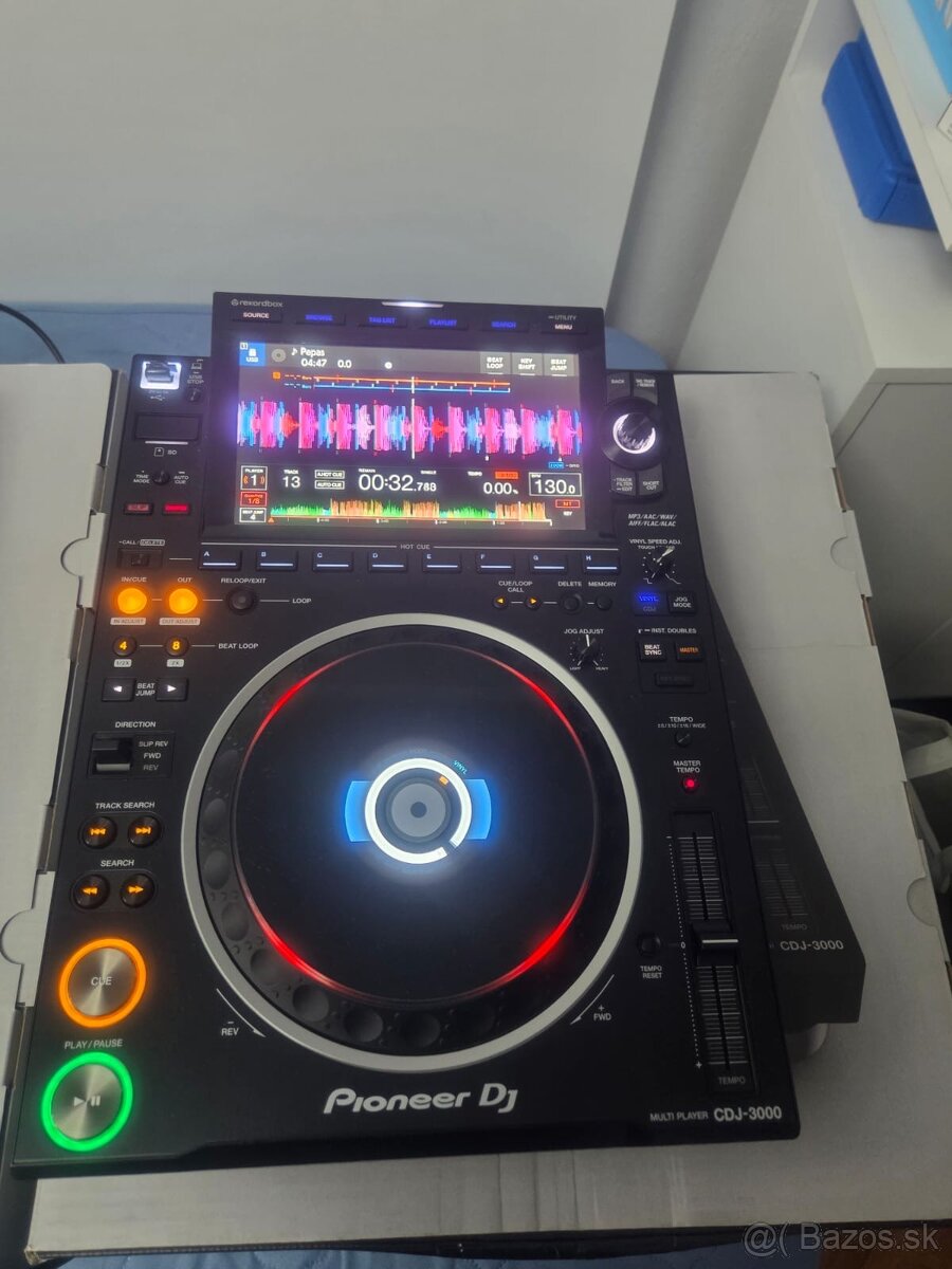 Pioneer CDJ 3000 - 10