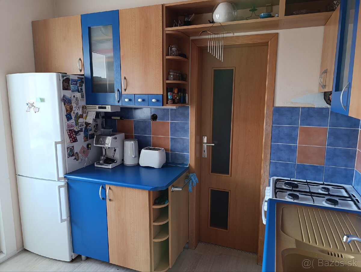 Kuchynská linka so sporákom - 10