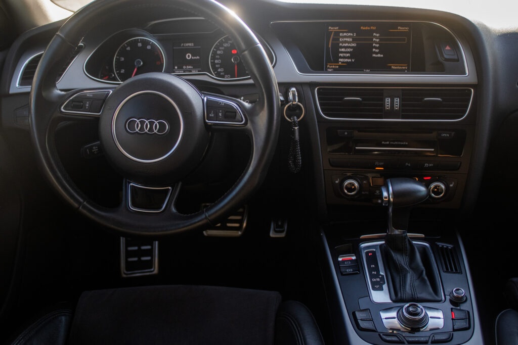 Audi A4 b8.5 allroad Quattro 2.0 tfsi - 10