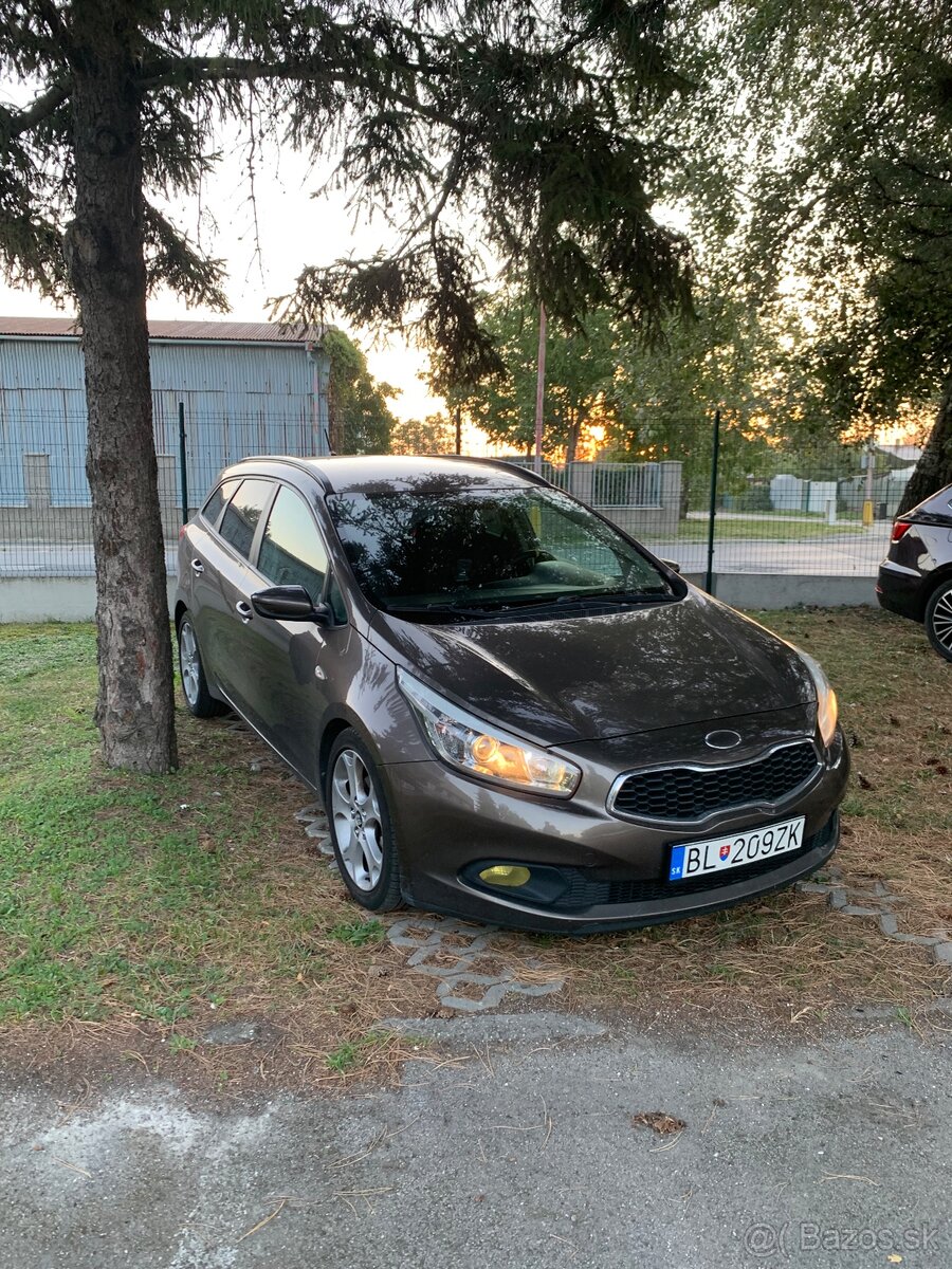 Kia Ceed SW - 10